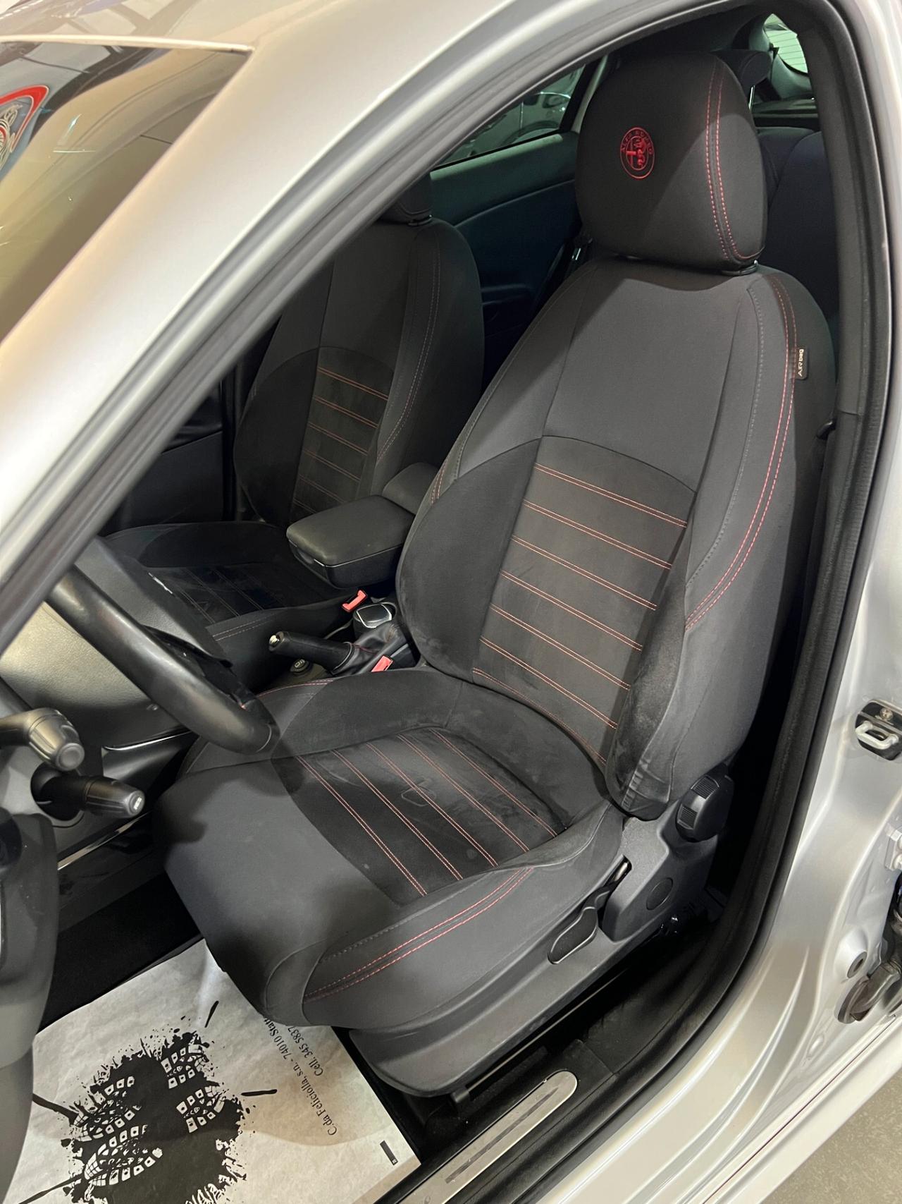 Alfa Romeo Giulietta 2.0 140 CV - DISTINCTIVE - 2012