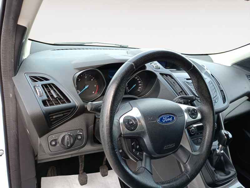 FORD Kuga 2.0 tdci Titanium 2WD