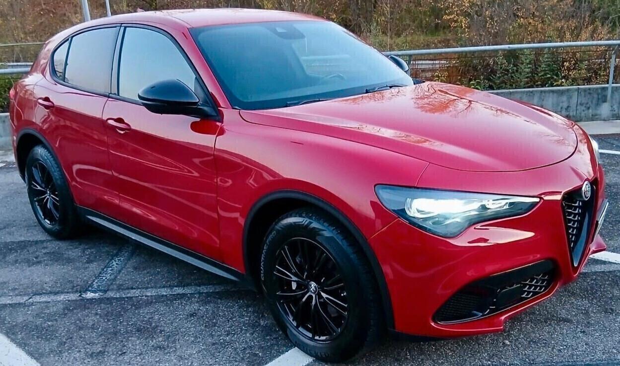 Alfa Romeo Stelvio 2.2 Turbodiesel 160 CV AT8 RWD Super