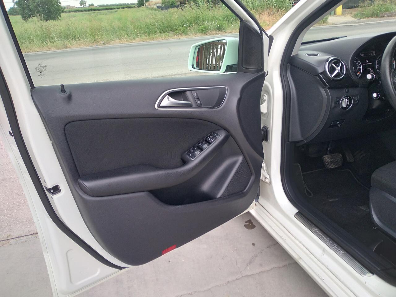 Mercedes-benz B 180 CDI Automatic Executive