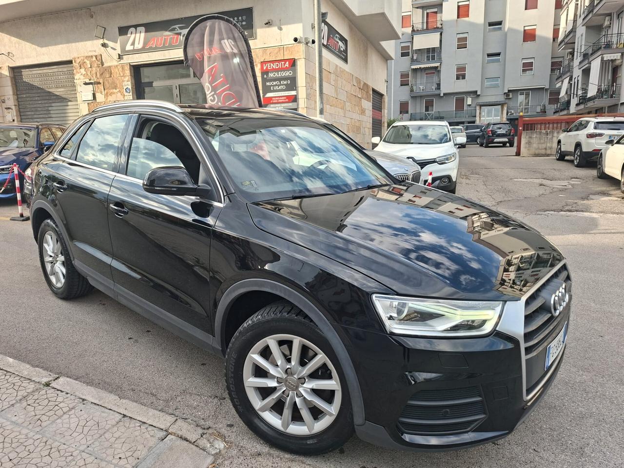 Audi Q3 2.0 TDI 150 CV Design * Navi * Full Led * Garantita 12 Mesi