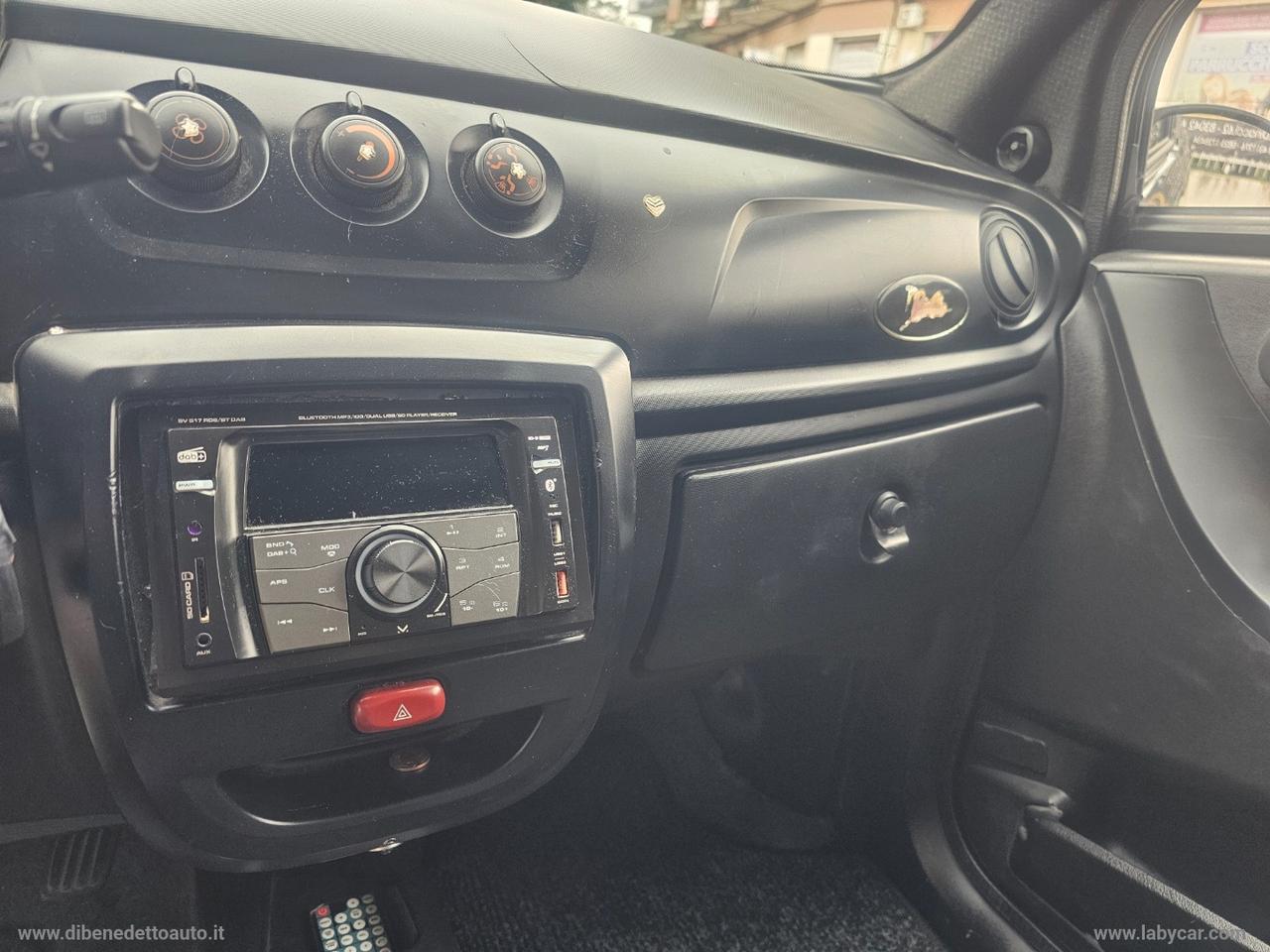 MICROCAR Dué Progress Dynamic Young