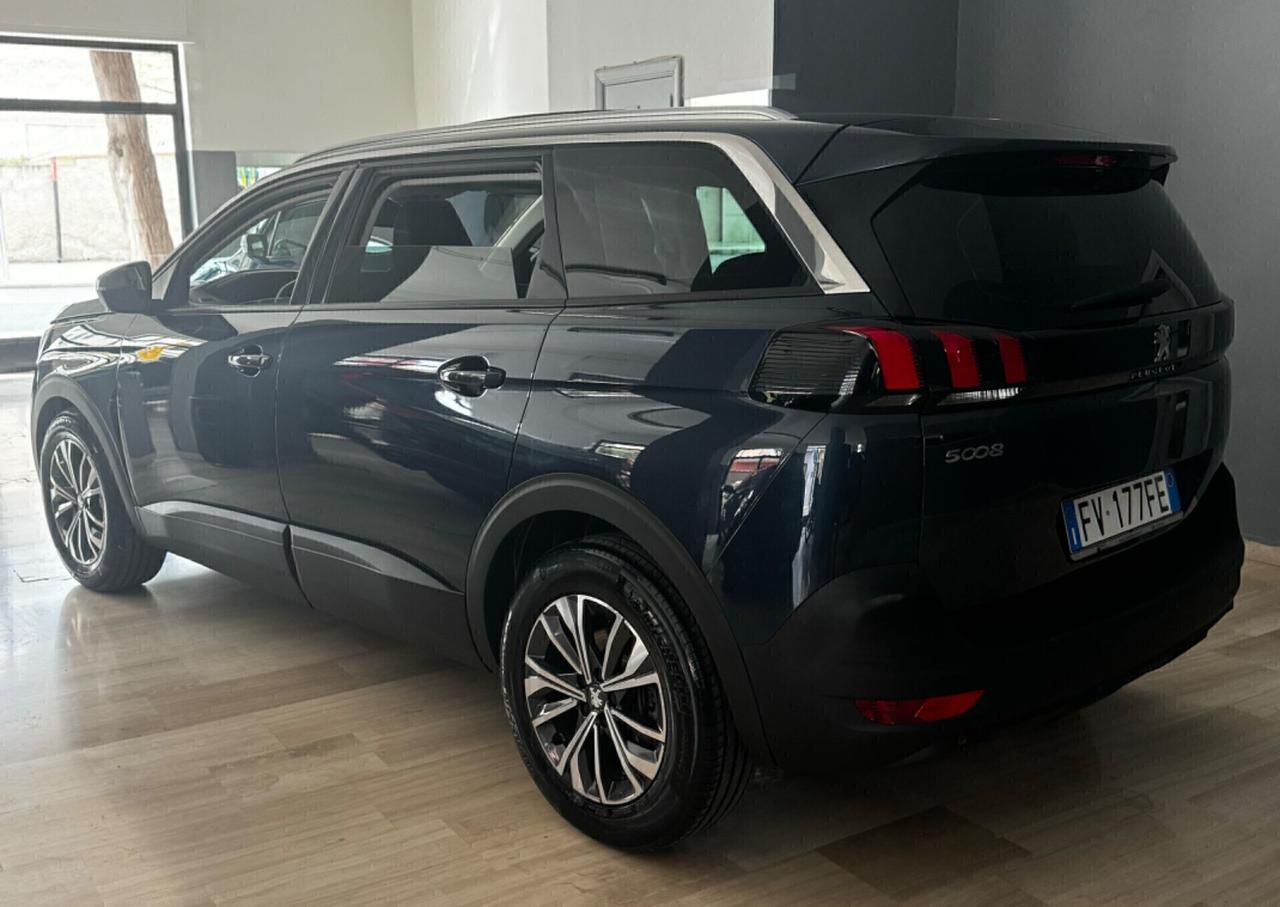 Peugeot 5008 - 7 posti - TETTO PANORAMICO