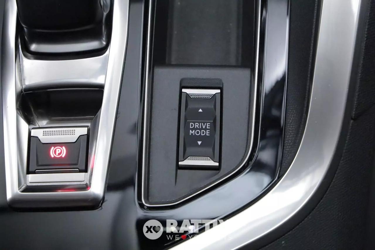 Peugeot 3008 1.6 Hybrid 225CV GT e-EAT8