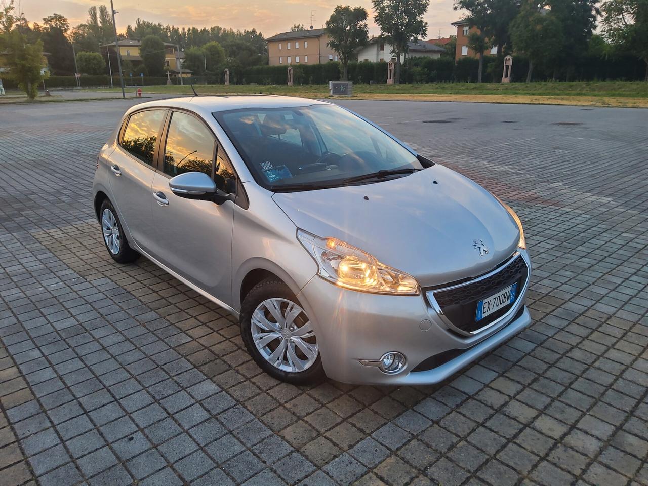 Peugeot 208 1.4 VTi 95 CV 5p. GPL Allure