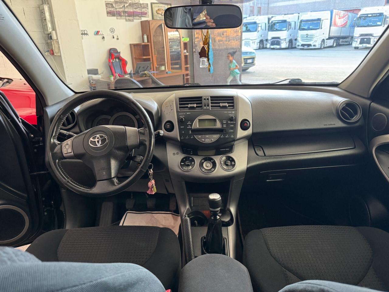 Toyota RAV 4 RAV4 CROSSOVER 2.2 D-4D SOL 4x4