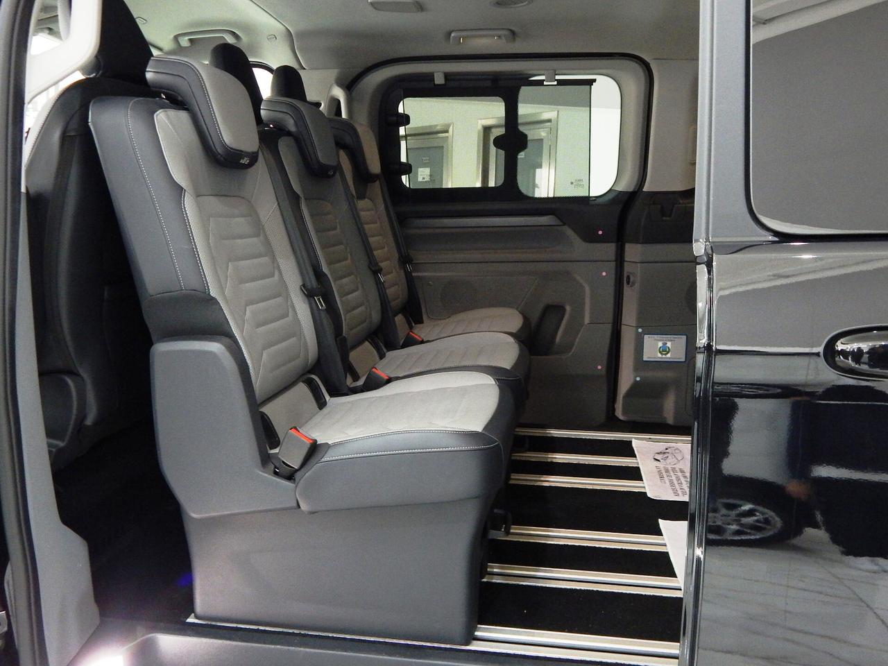 Ford Tourneo Custom 2.0 TDCI 170CV Aut. 9 Posti NAVI-PELLE-LED-CARPLAY