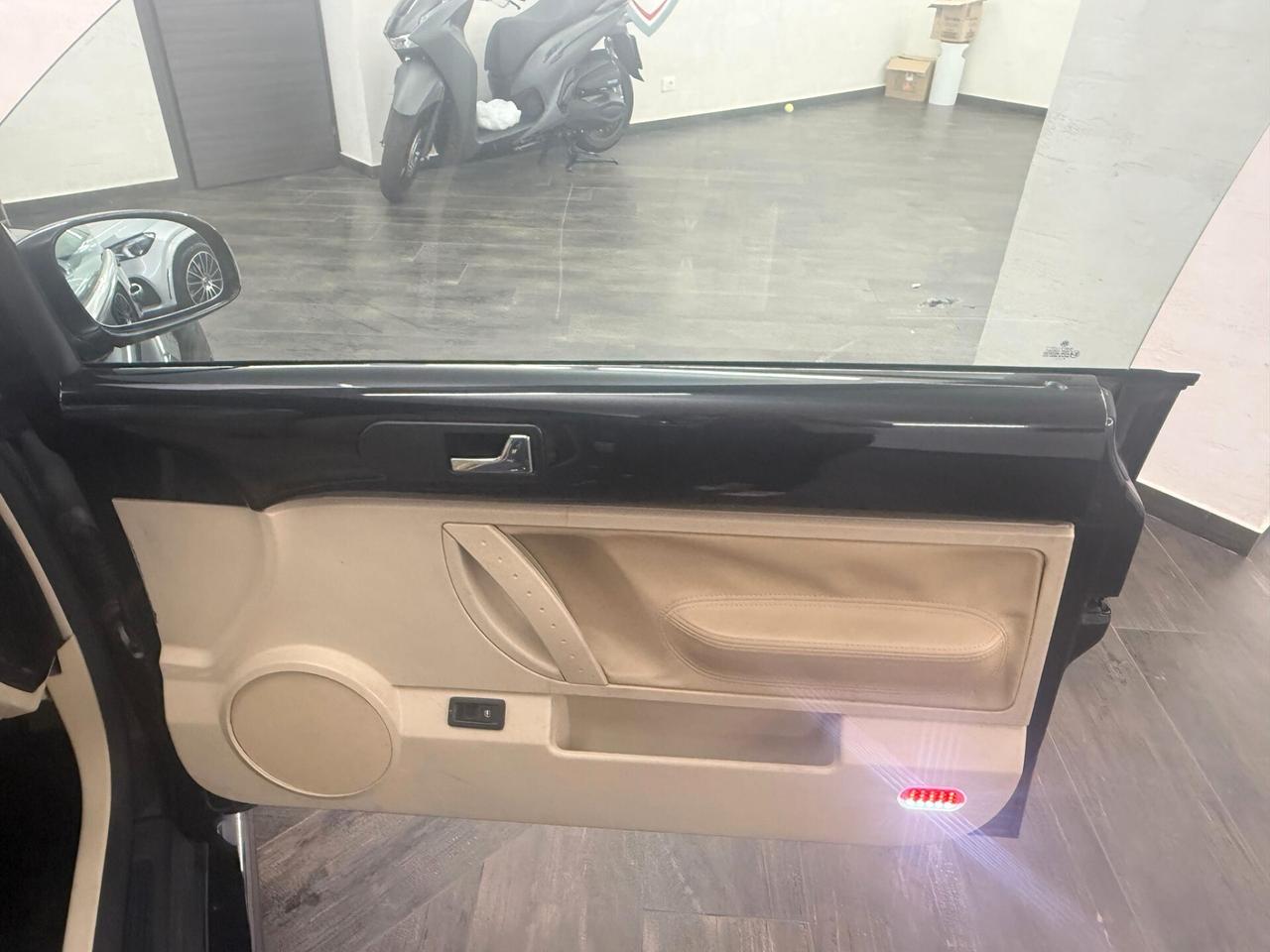 Volkswagen New Beetle 1.9 TDI 105CV Cabrio