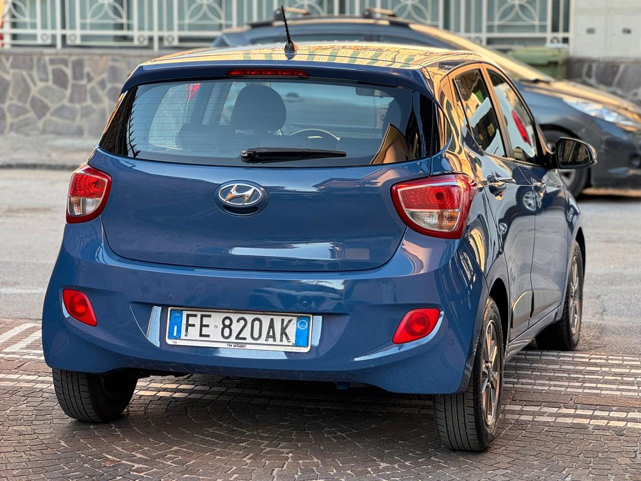 Hyundai i10 1.2 MPI Sound Edition A/T