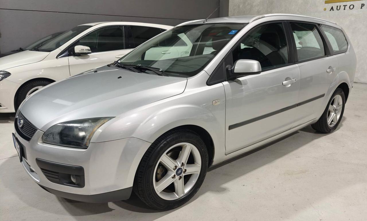 Ford Focus Benzina Neopatentati Bluetooth Apple CarPlay