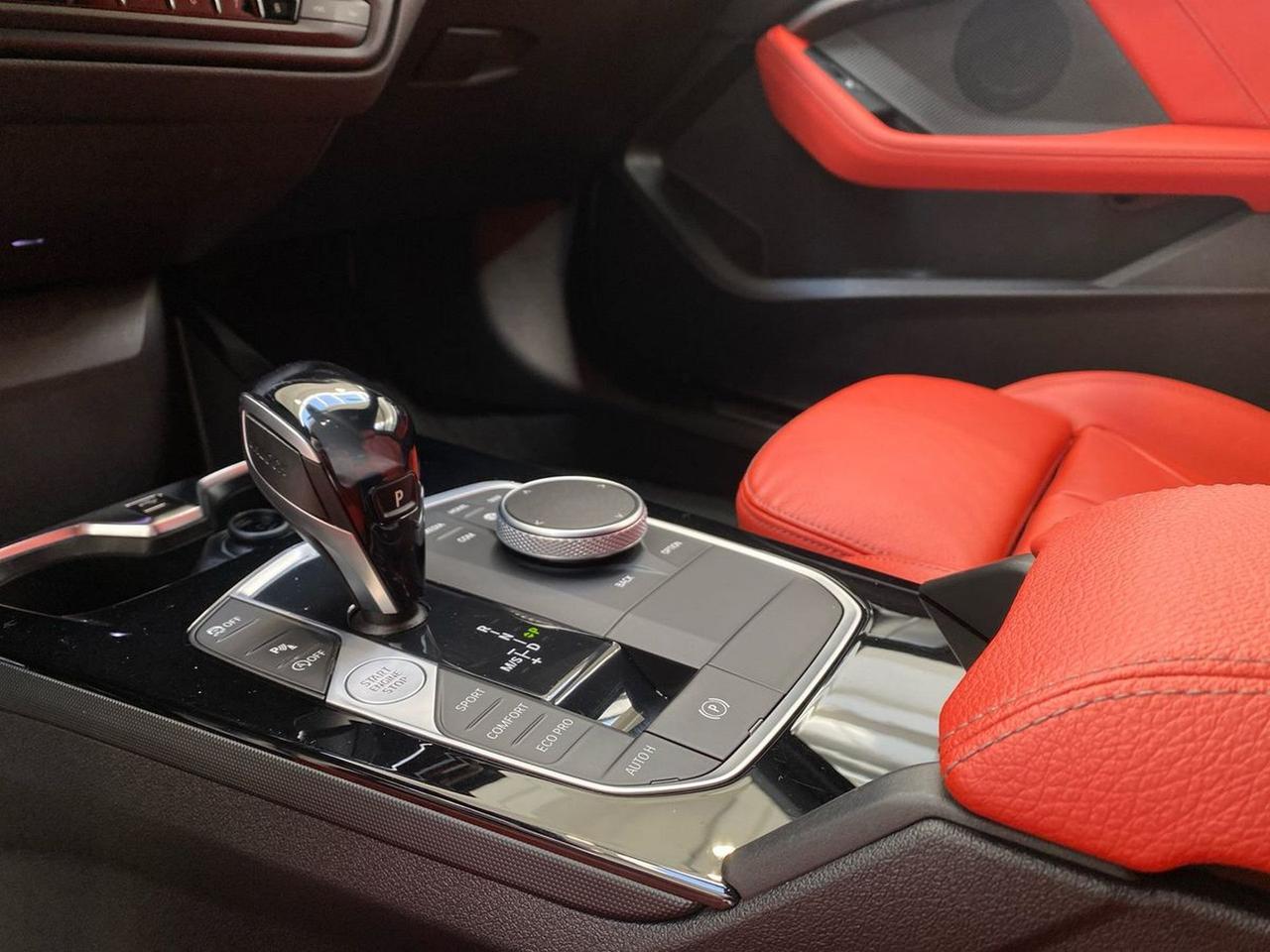 BMW Serie 1 F40 - 118i Msport 140cv auto