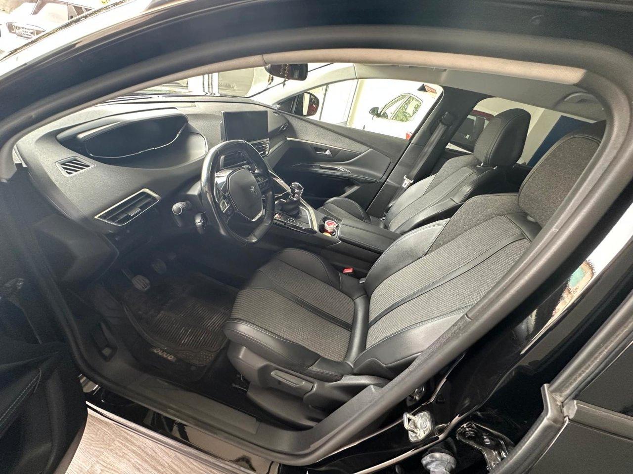 Peugeot 5008 5008 1.5 bluehdi Allure Pack s&s 130cv