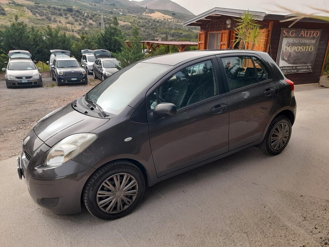 Toyota Yaris 1.0 5 porte Sol