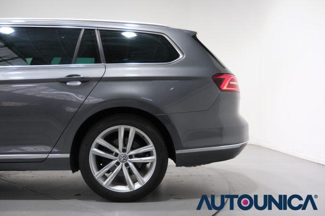 VOLKSWAGEN Passat Variant 2.0 TDI 190 CV DSG HIGHLINE BMT FARI LED
