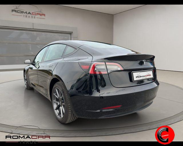 TESLA Model 3 RWD