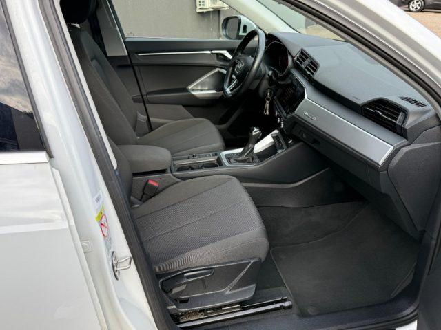 AUDI Q3 35 TDI S tronic Business Advanced NAVI - LED - 18