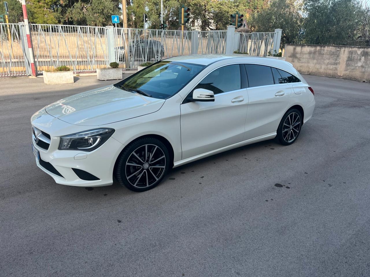 Mercedes-benz CLA 200 CDI Automatic Sport Km 99.00