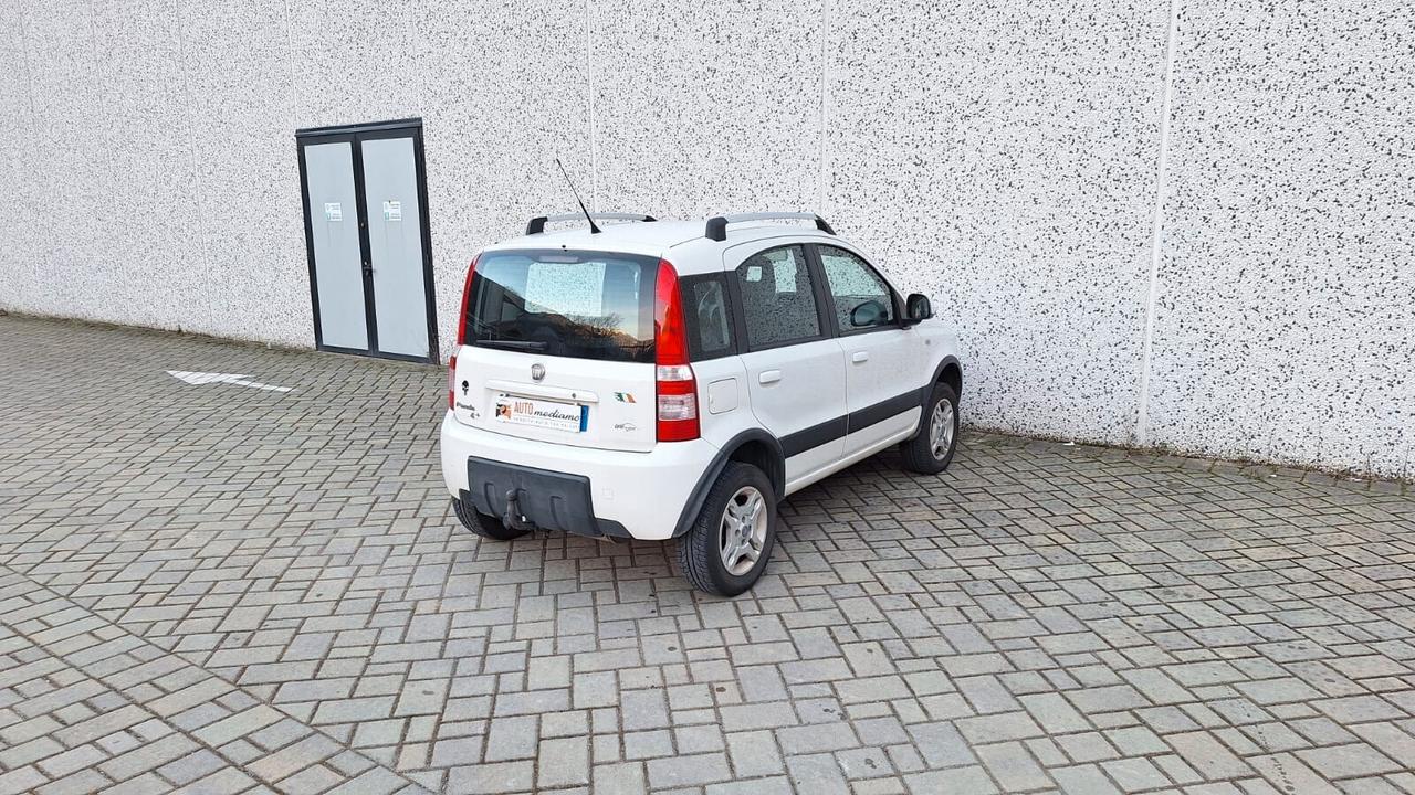 Fiat Panda 4X4 1.3 MJET Climbing Neopatentati Gancio