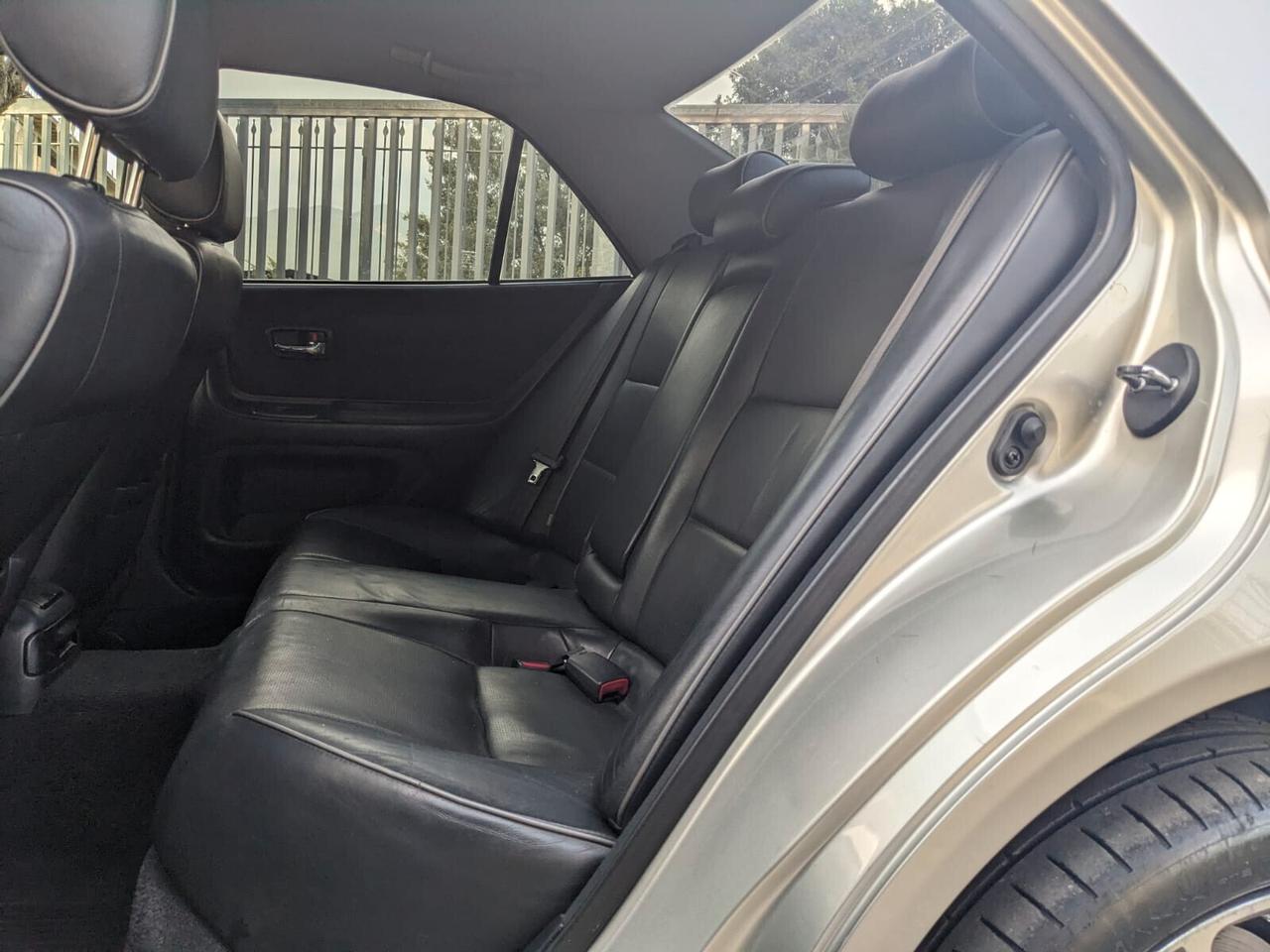 Lexus IS 200 2.0 Silver auto