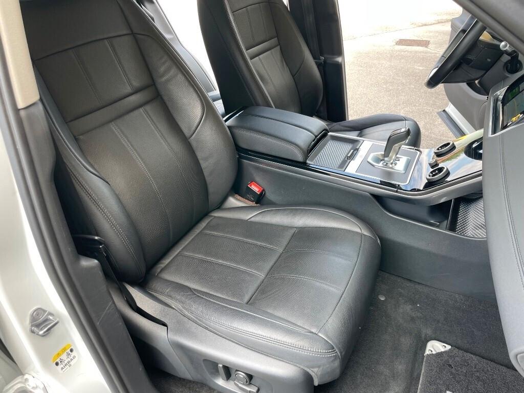 Land Rover Range Evoque 2.0D I4 mhev 150 CV AWD Auto SE