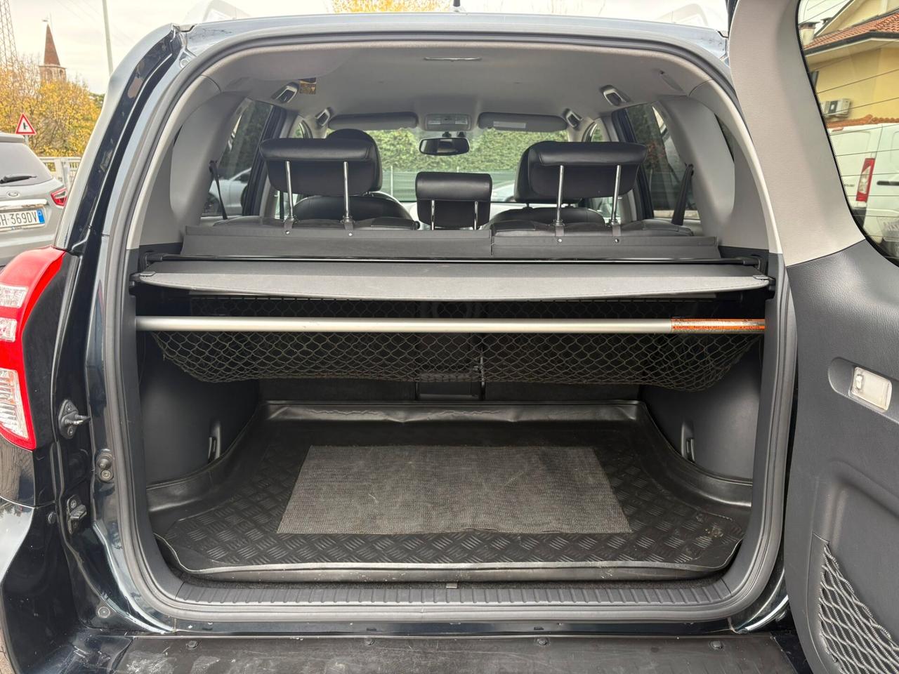 TOYOTA RAV 4 2.2 D-4D FULL OPTIONAL