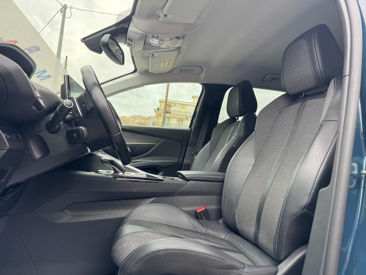 PEUGEOT 3008 1.5 BLUEHDI 130 CV ALLURE EAT8 FULL IVA