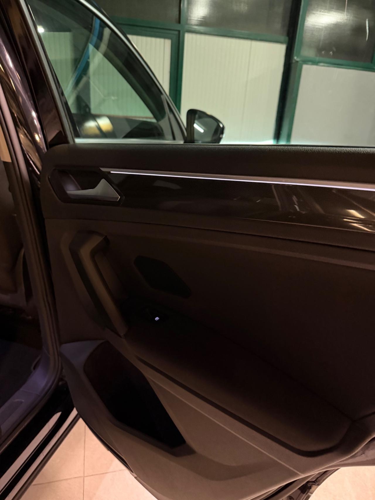 Volkswagen TIGUAN 2.0 TDI 4x4 EU6B BLUEMOTION TECNOLOGY KMCERT