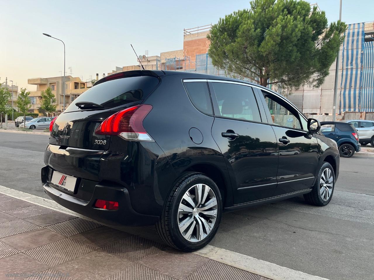 PEUGEOT 3008 BlueHDi 120 S&S Allure
