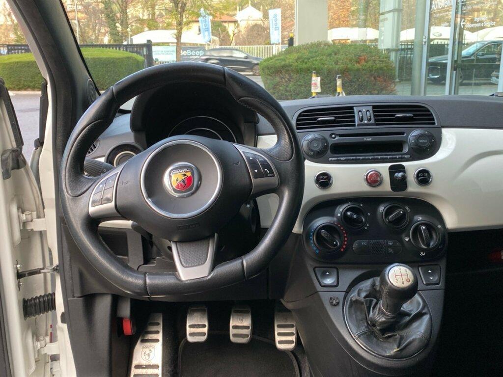 Abarth 595 1.4 Turbo T-Jet Yamaha Factory Racing