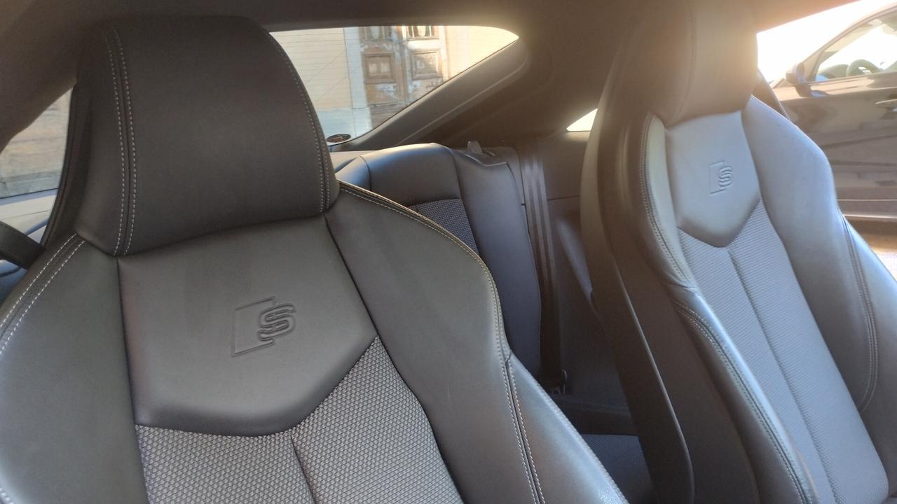 Audi TT Coupé 45 TFSI quattro S-LINE S tronic