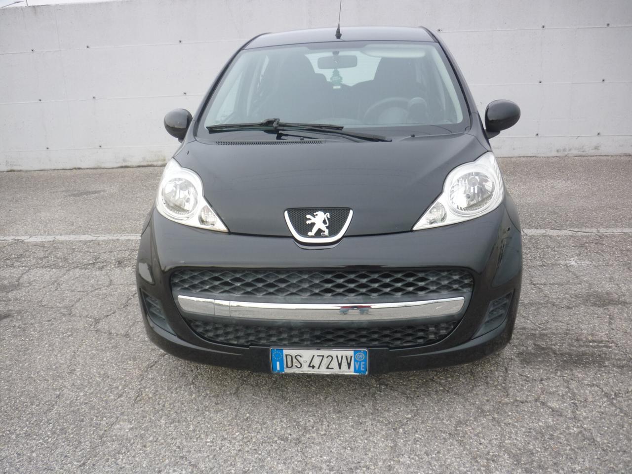Peugeot 107 1.0 68CV 5p. Plaisir