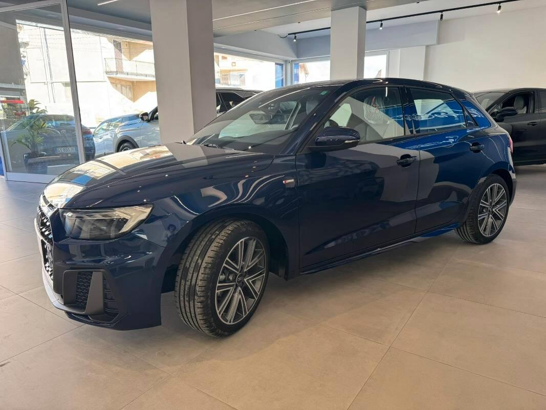 Audi A1 30 1.0 tfsi S line edition 116cv