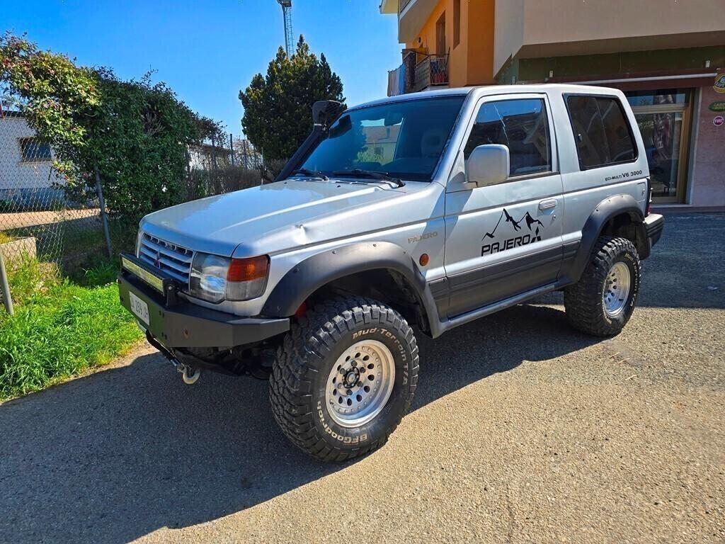 Mitsubishi Pajero 3.0 V6 150CV GLS PREPARATO