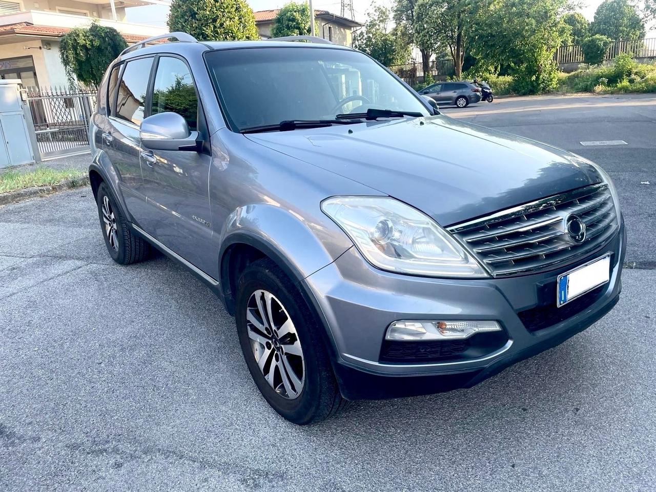 Ssangyong Rexton W 2.0 Xdi 4WD A/T Classy 7 posti2013
