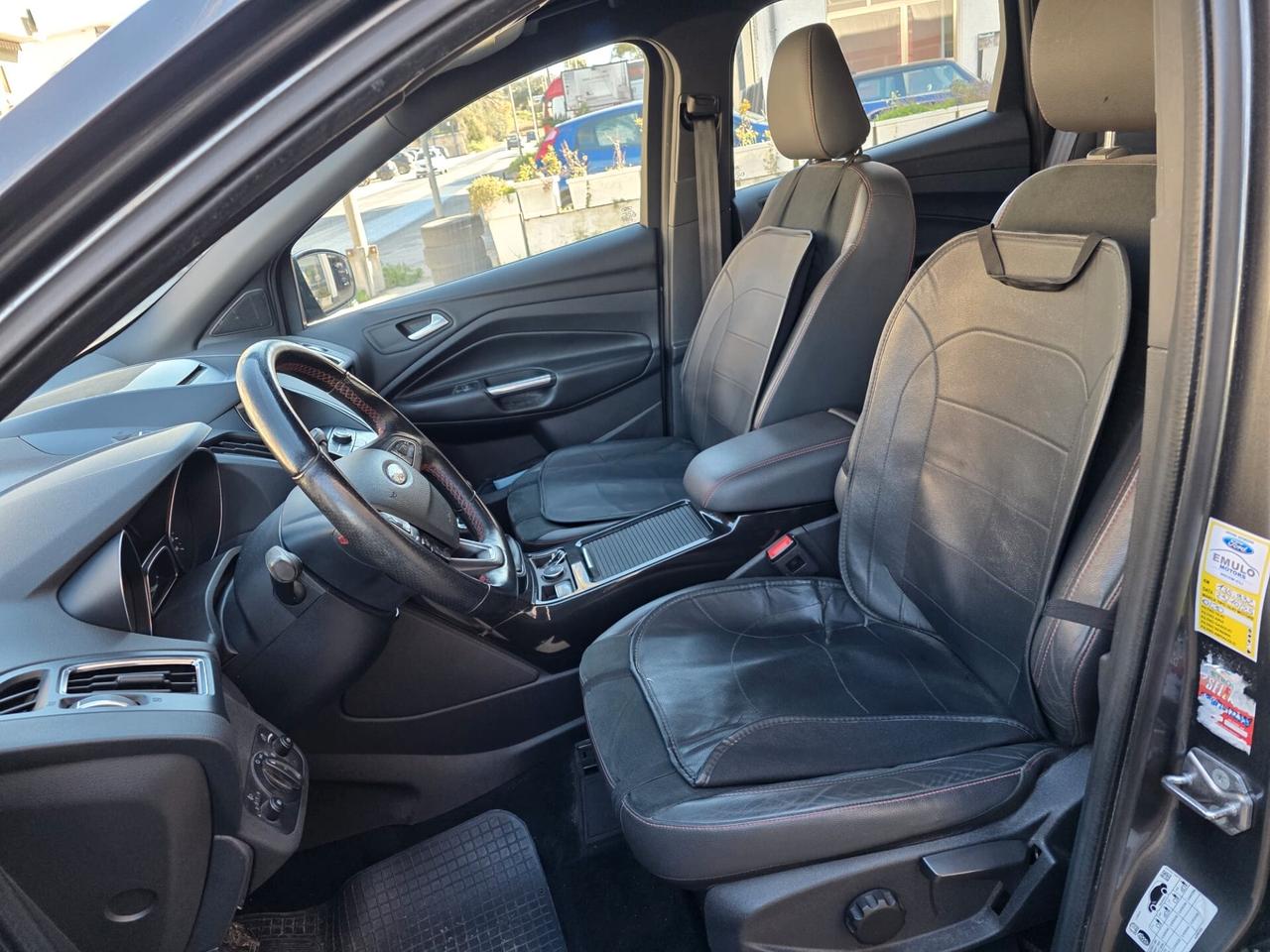 Ford Kuga 1.5 TDCI 120 CV S&S 2WD ST-Line