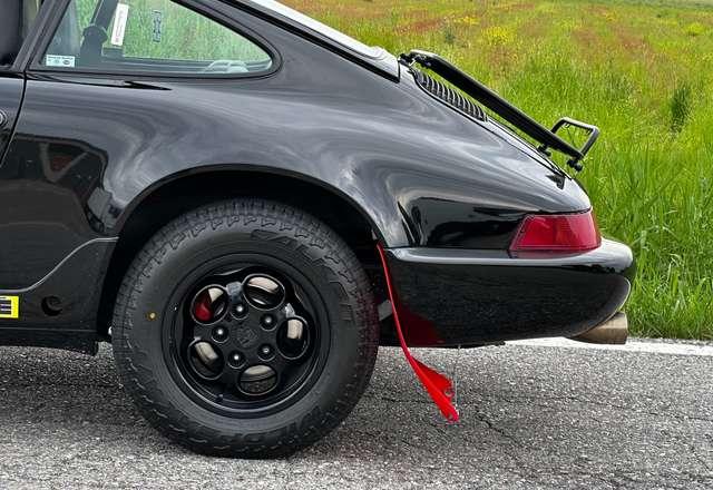 Porsche 911 3.2 g50 safari Dakar coupe 1987