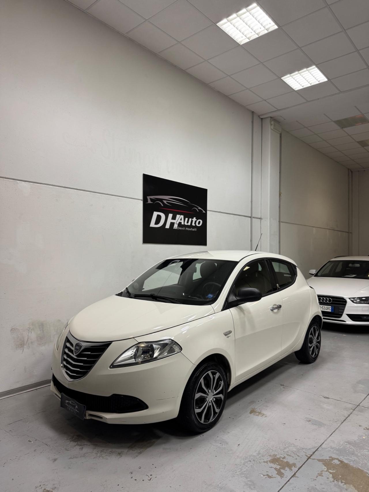 Lancia Ypsilon 1.2 69 CV 5 porte GPL Ecochic Platinum