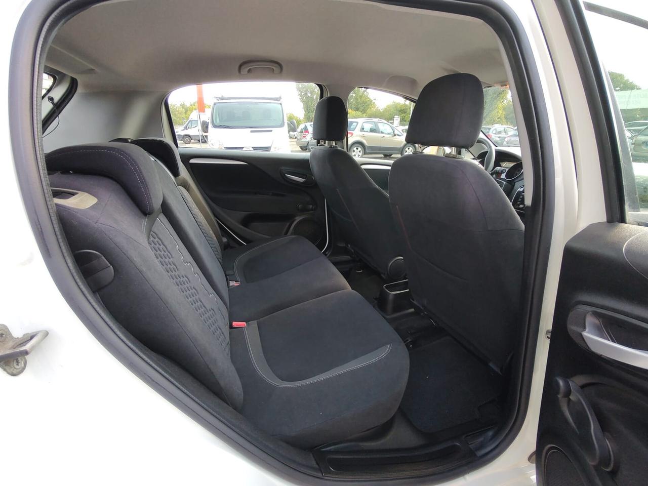 Fiat Punto 1.4 8V 5 porte Natural Power Lounge, OK NEOPATENTATI, GARANZIA L.12 MESI