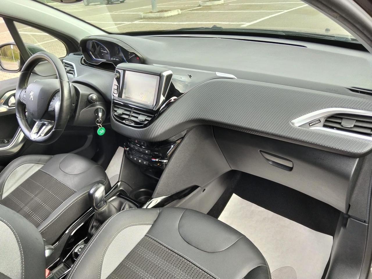 Peugeot 2008 BlueHDi 100 GT Line*Navi*Camera*Pelle*Euro6