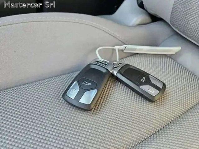 AUDI A4 Avant 2.0 35 TDI BUSINESS S TRONIC - FR571AW