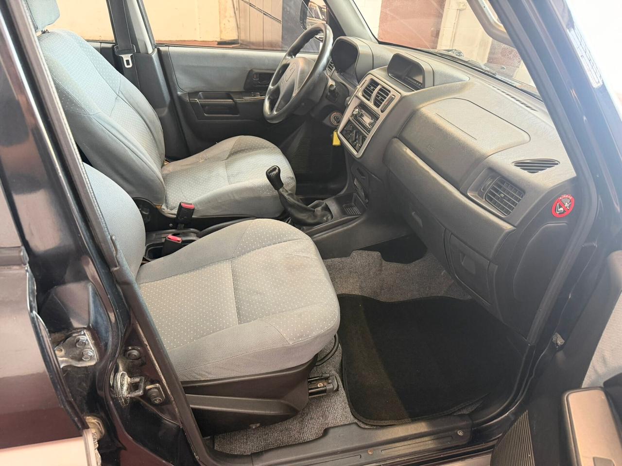 Mitsubishi Pajero Pinin 1.8 16V MPI 5 porte neopat