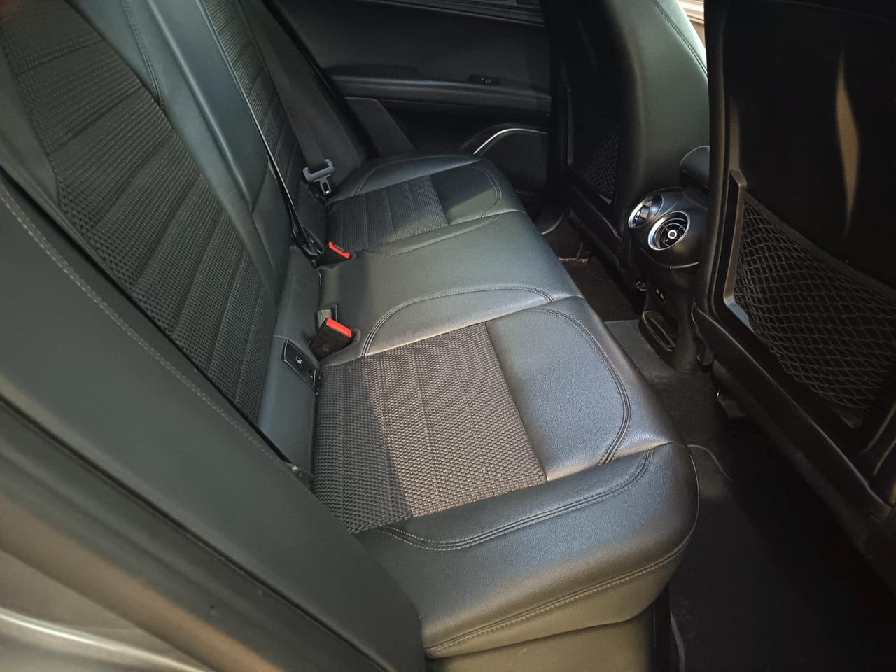 Alfa Romeo Stelvio 2.2 Turbodiesel 210 CV AT8 Q4 Super
