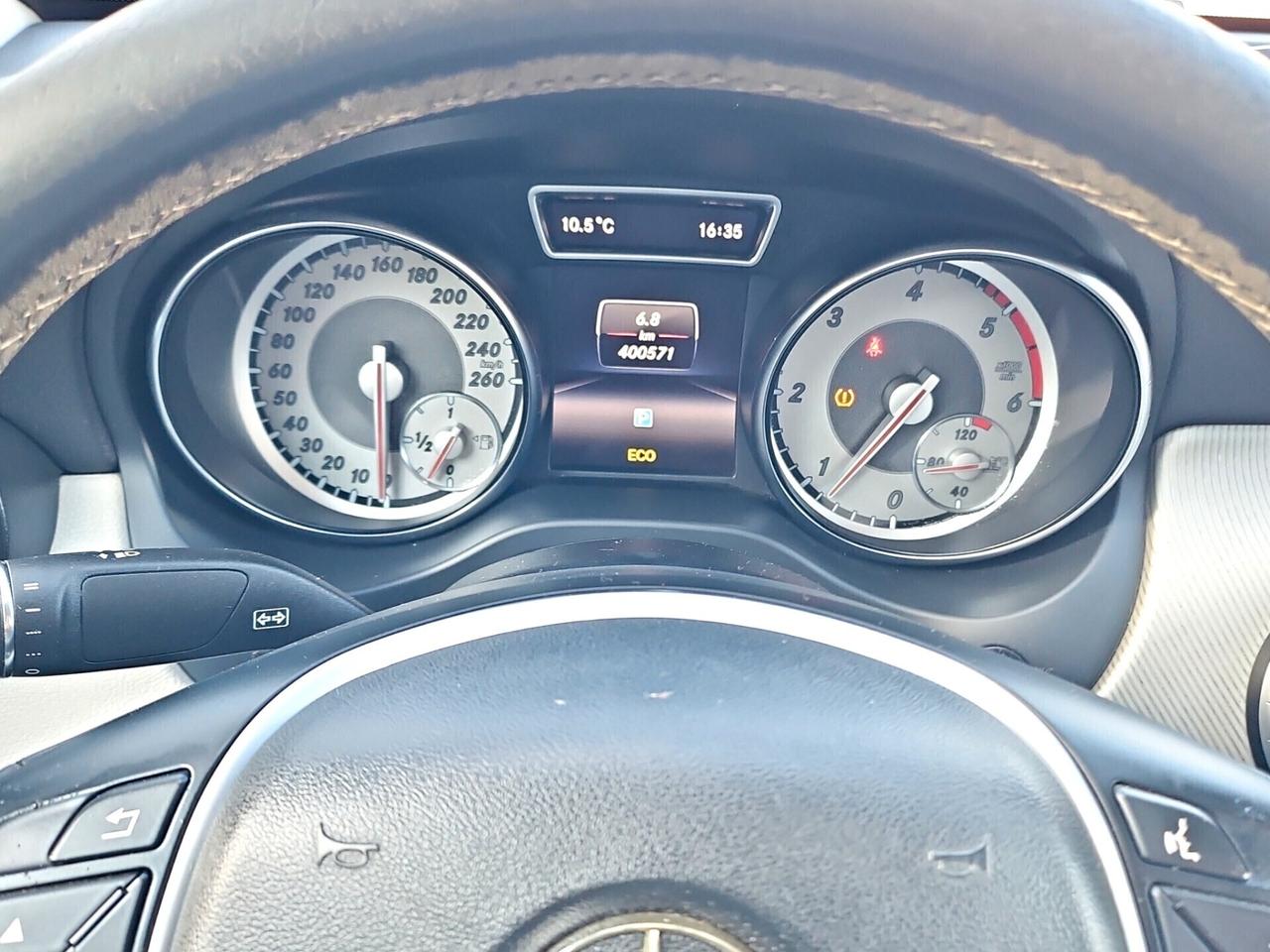 Mercedes-benz CLA 200 CDI Premium