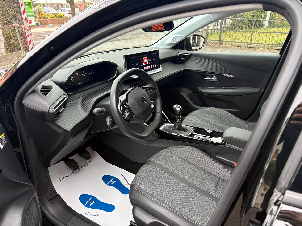 Peugeot 208 Allure 1.2 bz 100cv - 04/2025