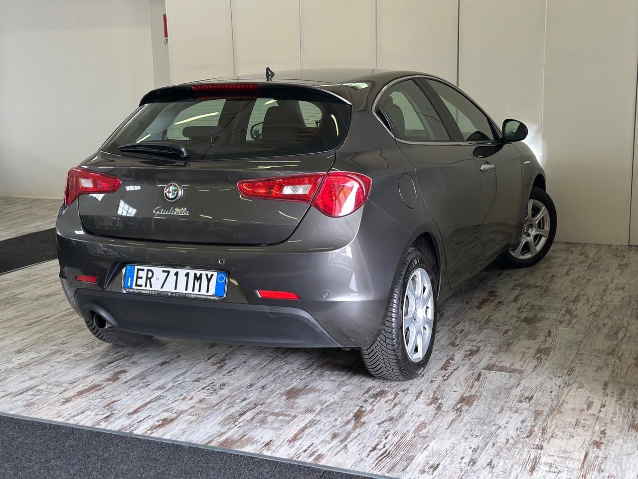 Alfa Romeo Giulietta 1.4 GPL Distinctive Ok Neopatentati