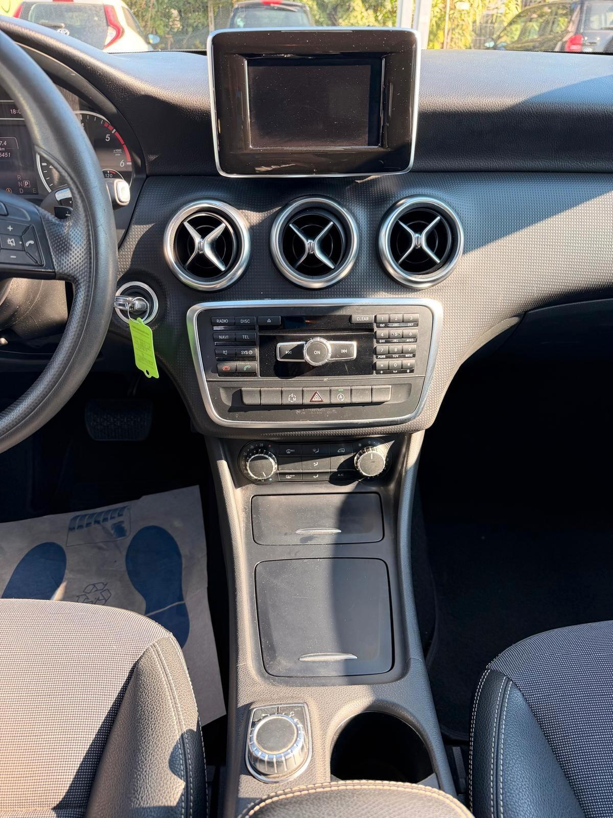 Mercedes-benz A 180 160 CDI Automatic Dark Night Edition