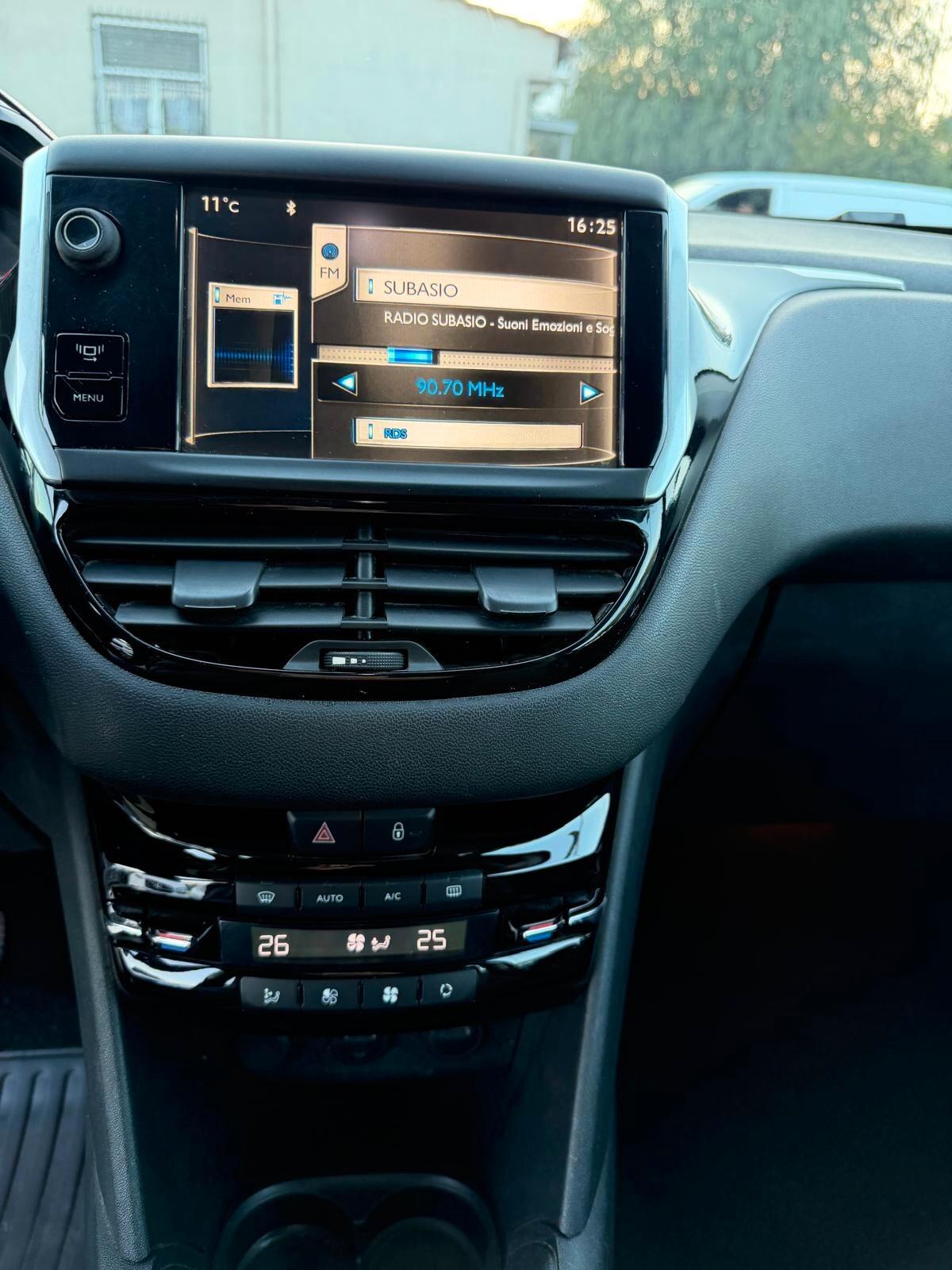 Peugeot 208 1.2 VTi 82 CV 3 porte Allure-07/2013