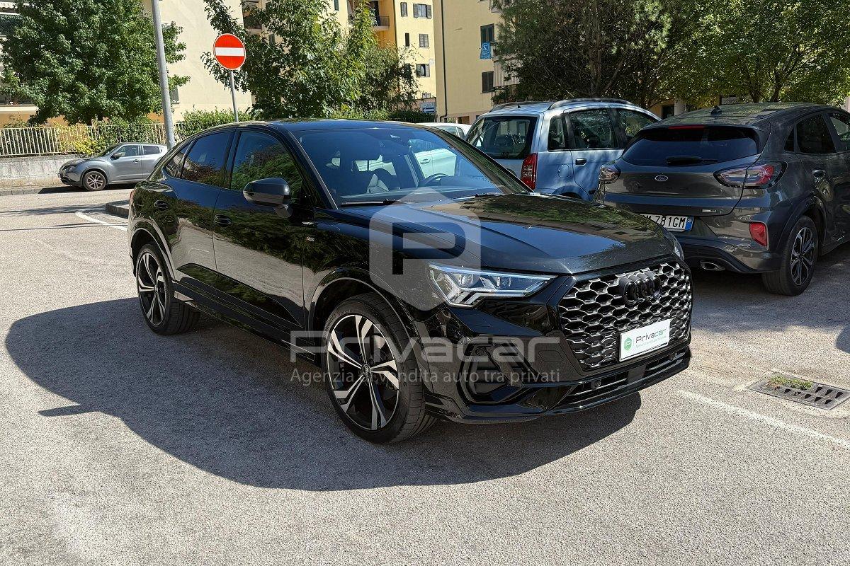 AUDI Q3 SPB 35 TDI S tronic Identity Black