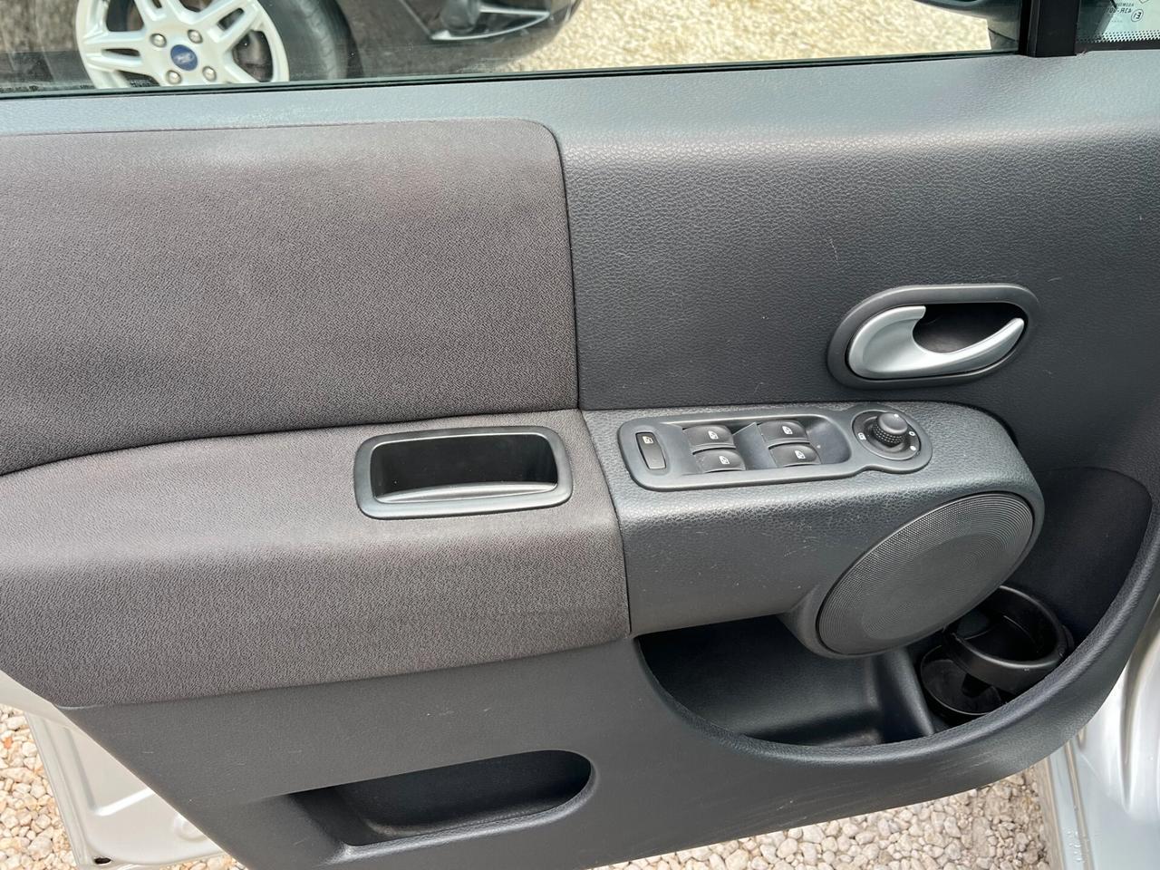 Renault Grand Modus 1.2 BENZINA 90000 KM CERTIFICATI UNICO PROPRIETARIO