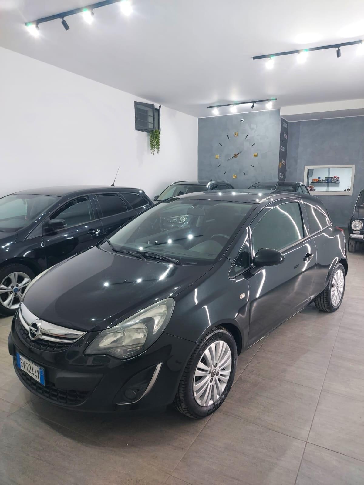 Opel Corsa 1.2 85CV 3 porte GPL-TECH Edition